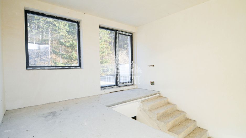 🏡 Casă Individuală Modernă cu Panoramă Superbă in Florești, zona VIVO - Poză 13