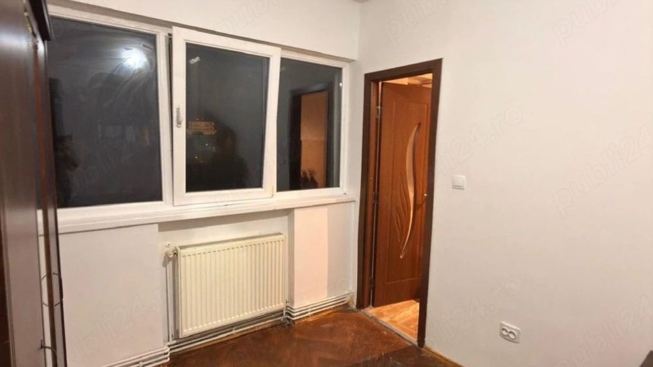 Închiriez garsoniră ultracentrală, Unirii, centrală proprie - Poză 5