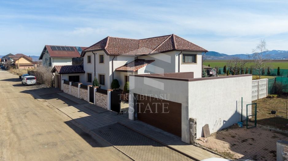 Sacele-Casa 6 dormitoare + 4 bai teren 979 mp. - Poză 39