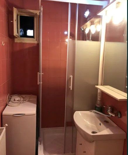 Zona  - Piata Astra, garsoniera in bloc de apartamente - Poză 2