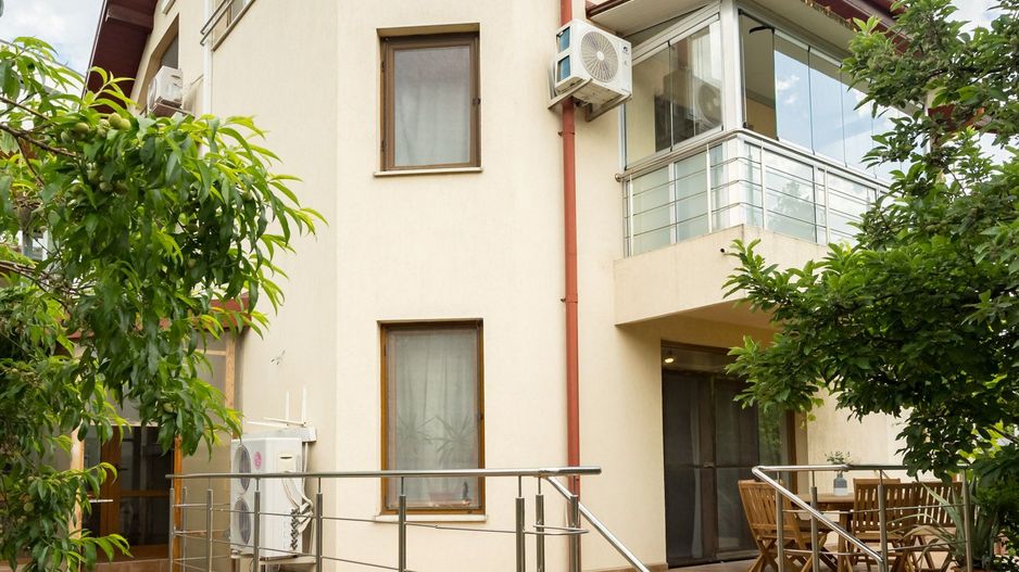 COMISION 0% - Baneasa/ Dobrogeanu Gherea-Garlei casa P+1+M 6 camere curte 550mp - Poză 10