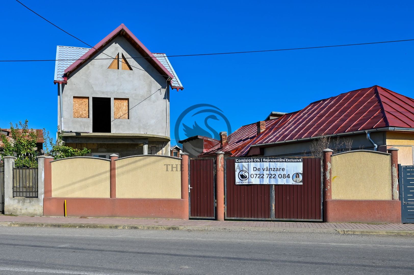 Casa la gri de vanzare | Zona Centrala - Bucov | Comision 0% - Poză 1