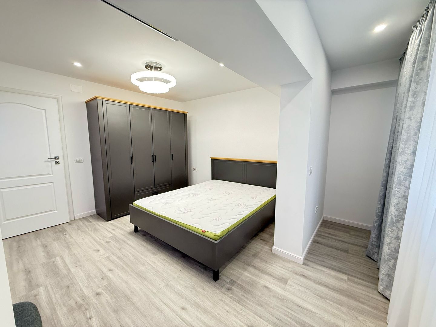 Apartament 4 camere Lacul Tei Doamna Ghica - Poză 11