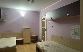Apartament cu 3 camere | Zona Rogerius | Oradea - Poză 9
