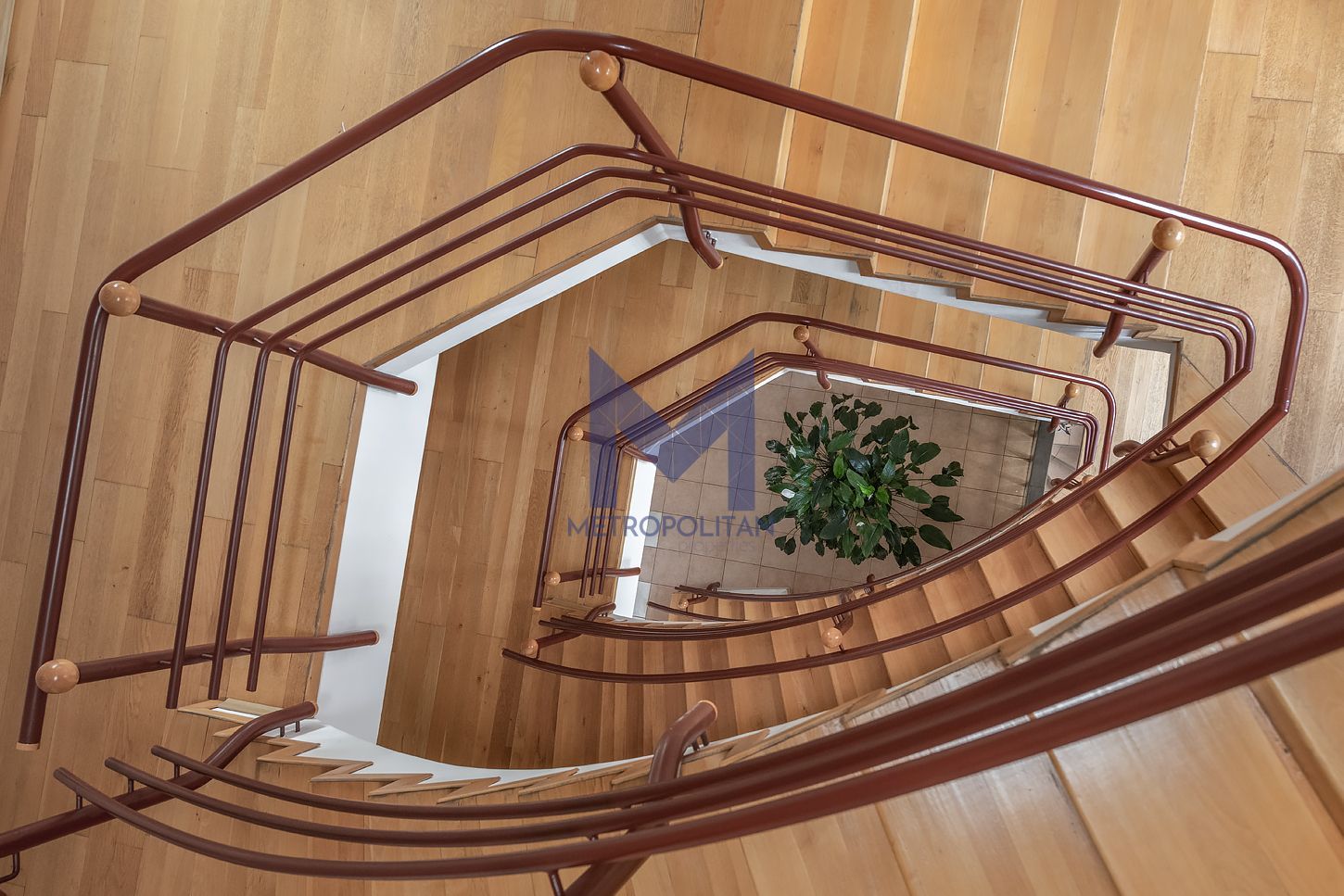 Vilă cu 1.350 mp teren în mijlocul orașului Grădina Botanică - Poză 11