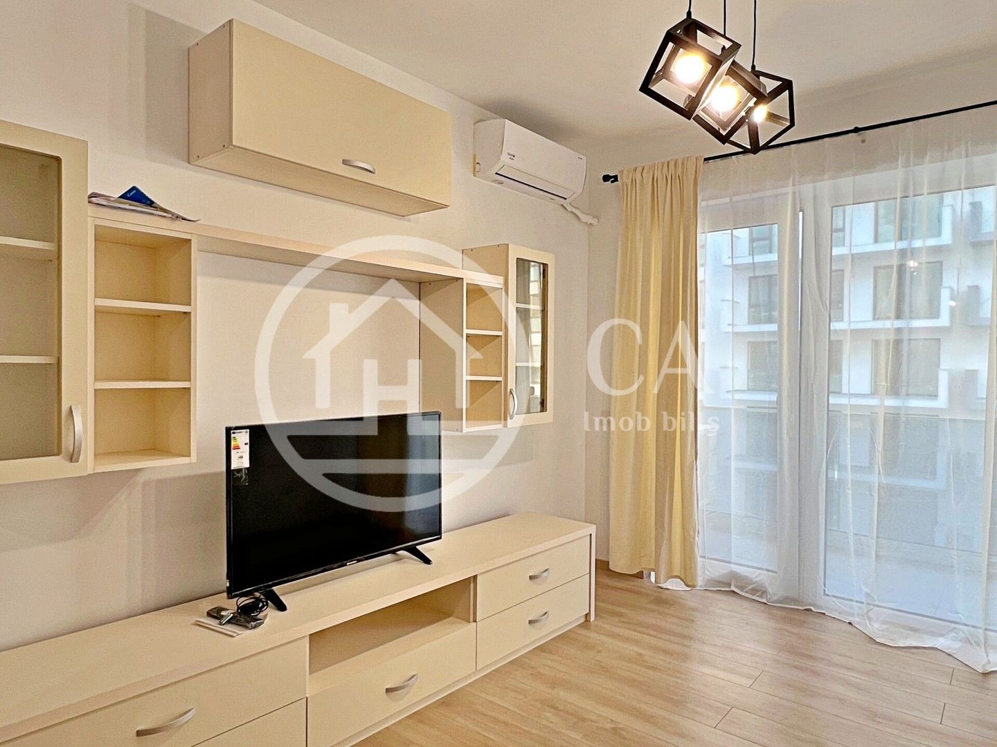 Apartament de inchirat cu 3 camere în cartierul Prima Arena Residence, Oradea - Poză 1