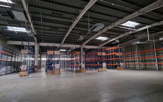 Hală industrială de închiriat – Oradea Vest | 3.500 m² + birouri 100 m² - Poză 2