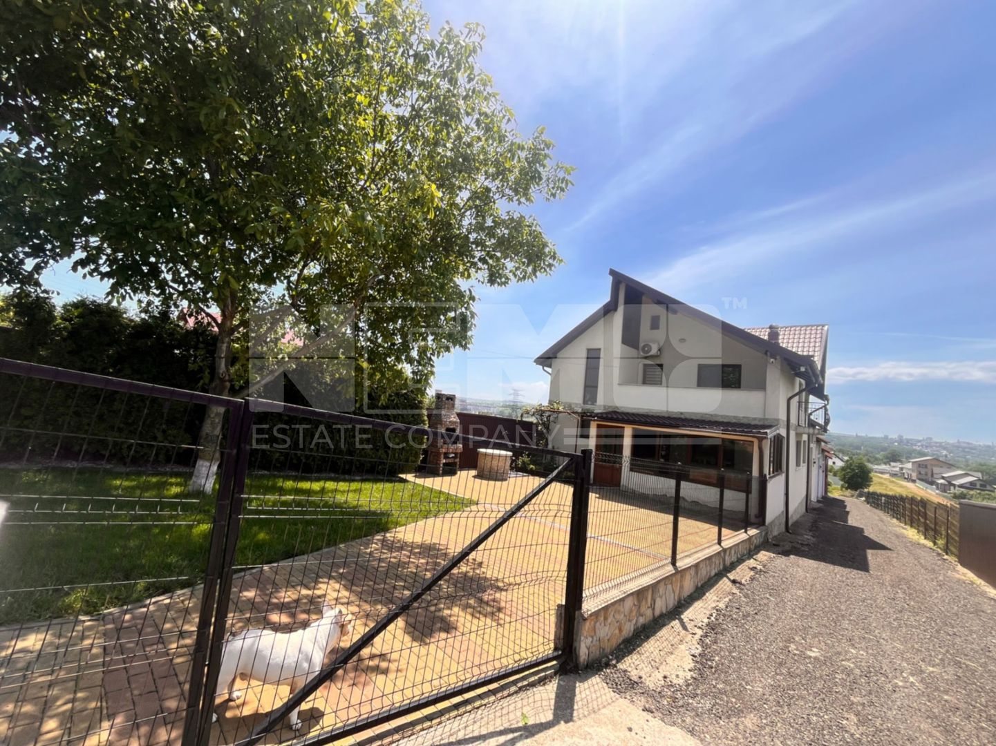 Casa si 4 Hale de Vanzare  cu 24 Ari I Suceava/Burdujeni I 430.000Euro - Poză 5