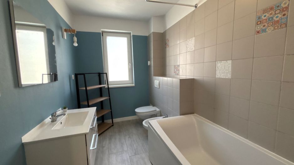 Apartament 3 camere cu BOXA, ETAJ 1 in Selimbar - Poză 11