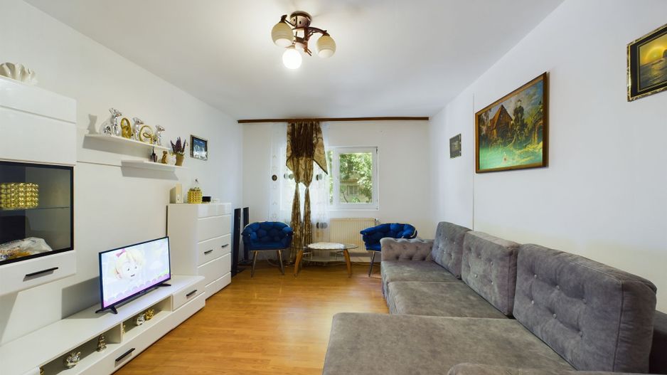 Apartament 3 camere zona Soarelui - Poză 1