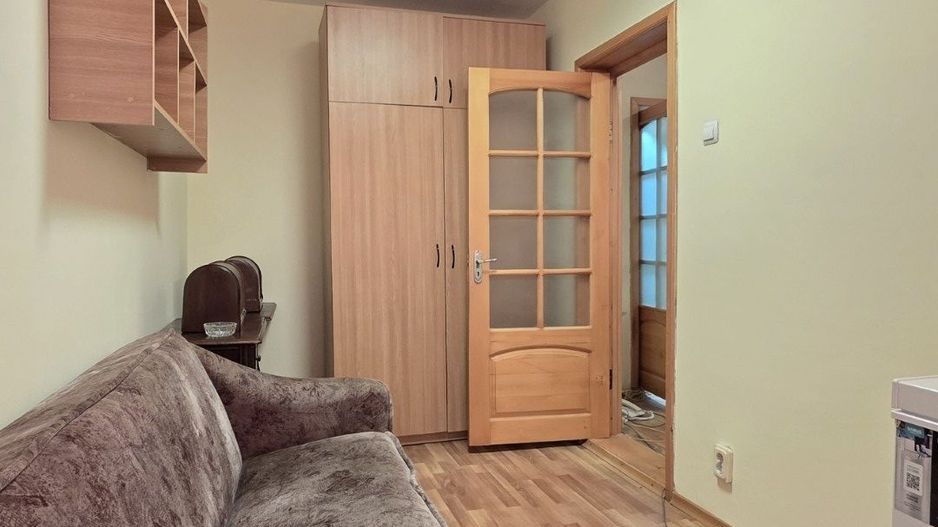 Apartament cu 3 camere, etaj 4, mobilat, zona CENTRU - BUIUM; - Poză 4