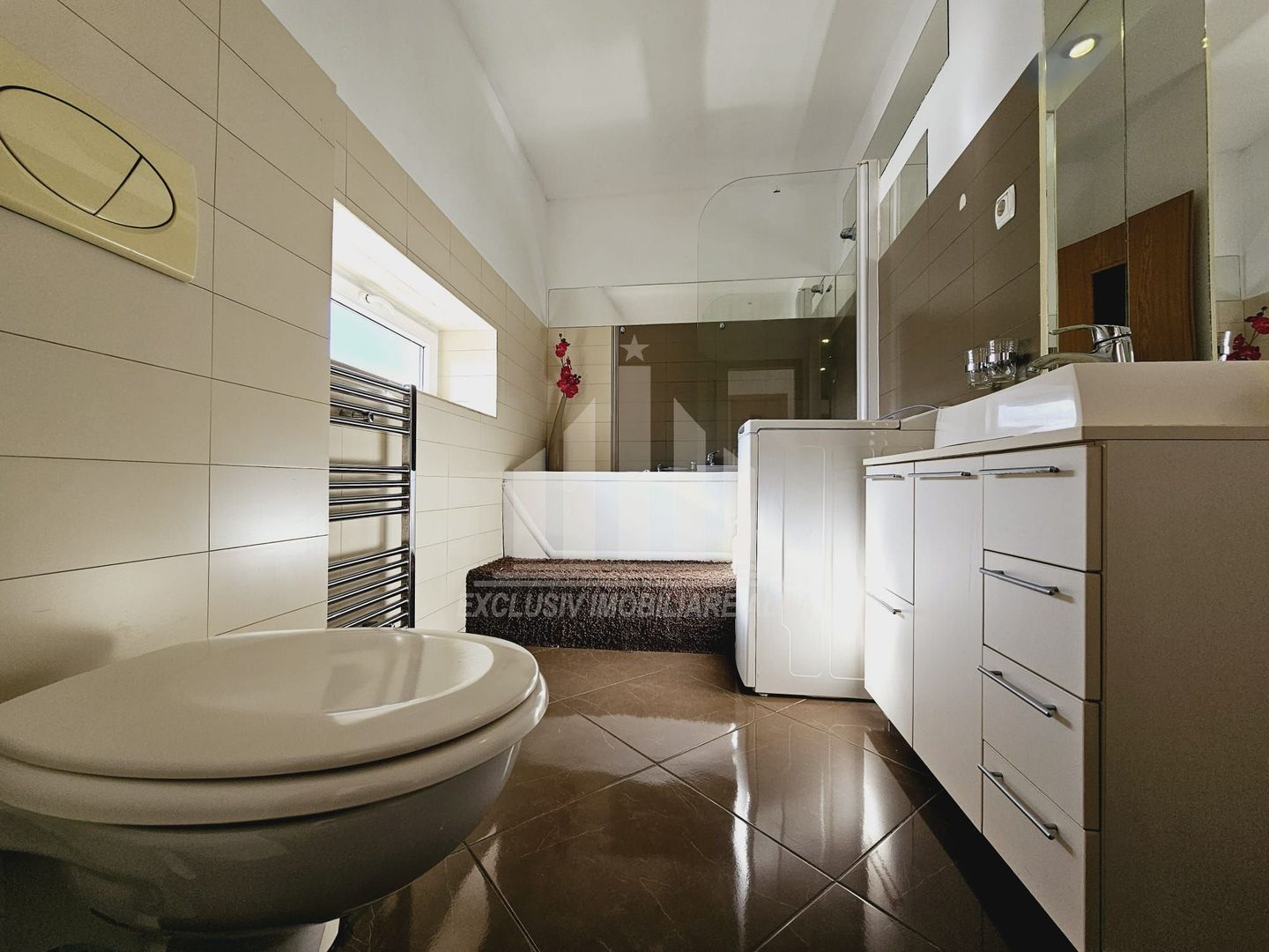 Apartament cu 3 camere decomandate, Cetate - Poză 9