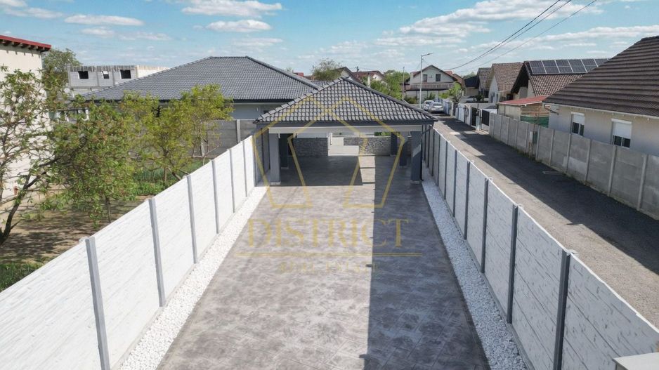 Casa superba pe parter, mobilata-utilata | Sanmihaiu Roman - Poză 3