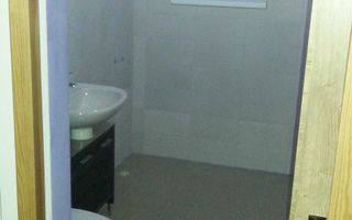 Apartament cu 2 camere finisat, cu balcon, zonă accesibilă. - Poză 5