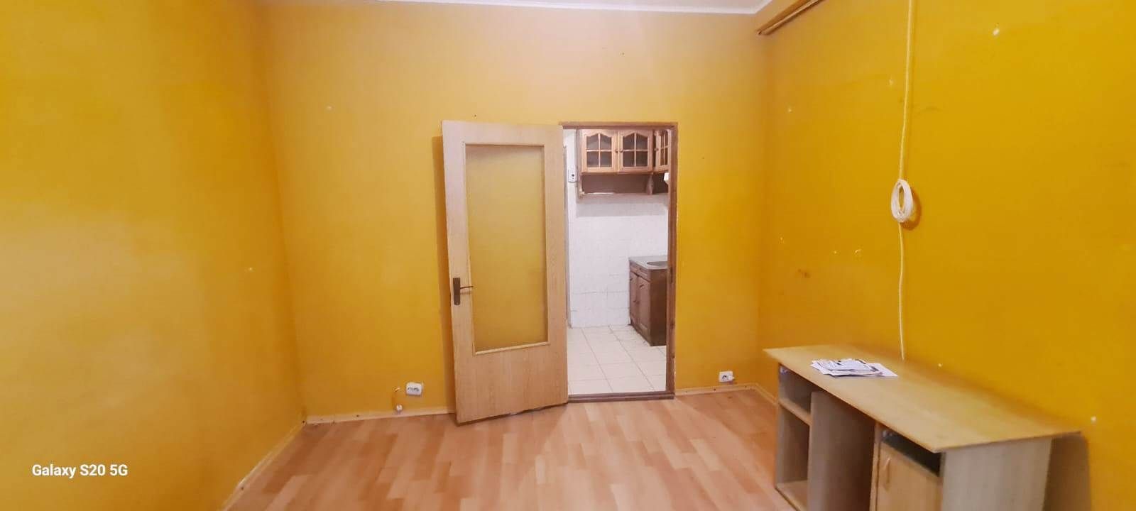 Camera cu baie si suprafata de 20mp in Noua - Poză 8