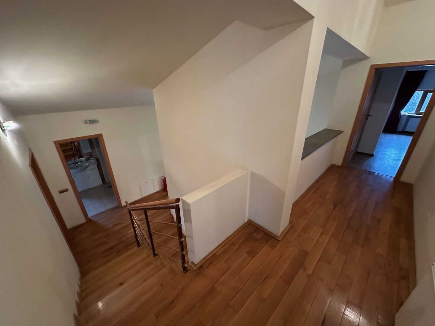 Casă / Vilă cu 6 camere în zona  Calea Aradului - Poză 51