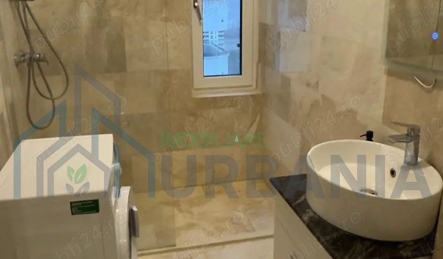 #, 2 cam Royal Town - Poză 7