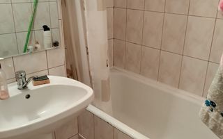 3 cam decomandat Torontalului etaj 1 - Poză 6