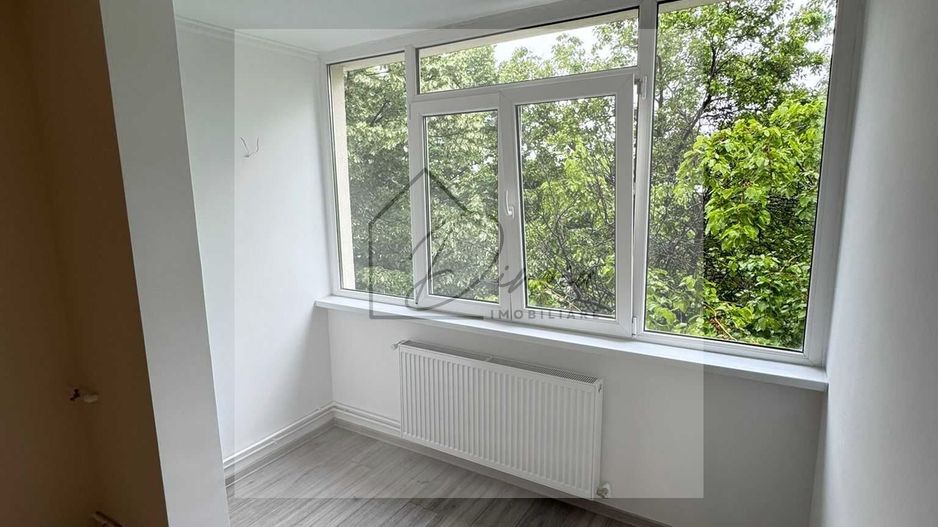 Apartament 3 camere Titan Ozana Metrou 1 Decembrie - complet renovat - Poză 5