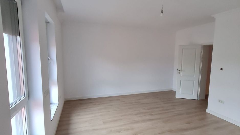 Proiect deosebit la 5 minute de Iulius Town - Poză 9