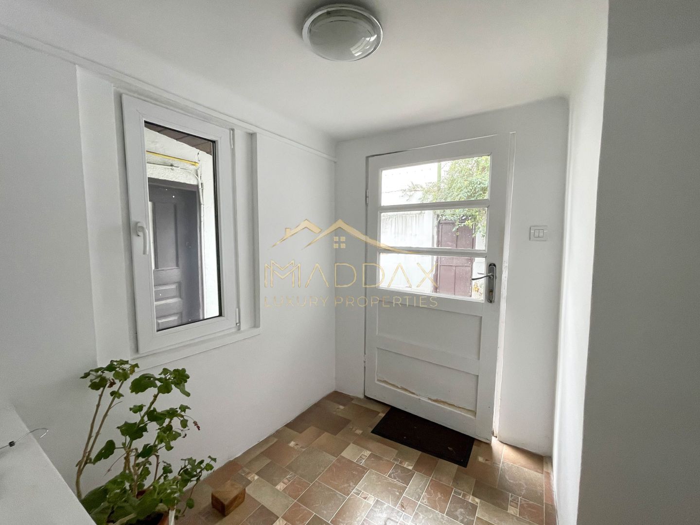 Spatiu Comercial Stradal + ***Terasa 30mp***// Dorobanti - Poză 9