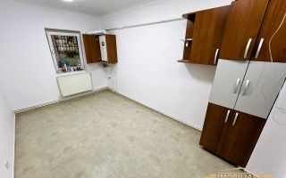 De Inchiriat spatiu comercial, zona Calea Nationala ( Scoala Nr. 11 ), pret 400 euro negociabil - Poză 1