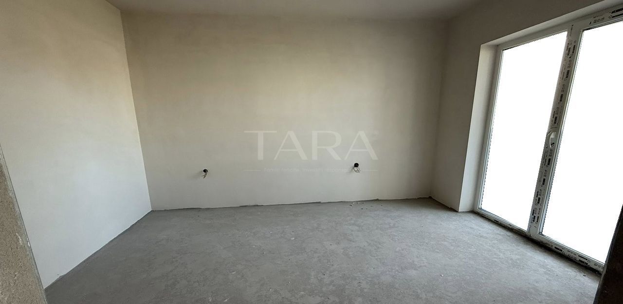 Apartament cu 3 camere semi-finisat în zona Eroilor, Florești. - Poză 5