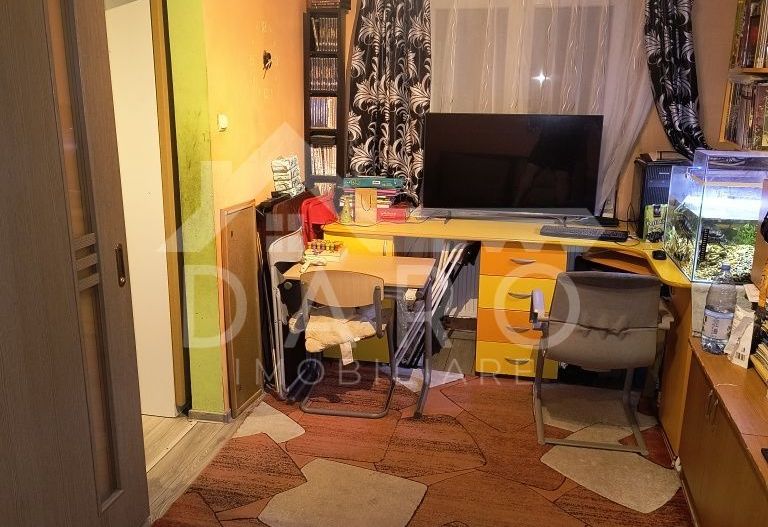 Vindem apartament in cartieul Dambu - Poză 1