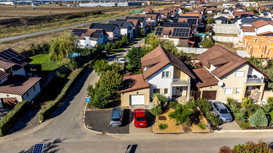 Casă de vânzare – Via Carmina, Vladimirescu -zonă rezidențială premium - Poză 8