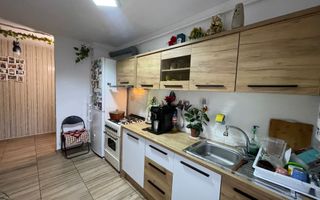 Apartament de 3 camere, decomandat, 74mp, zona Centrala Apahida - Poză 2