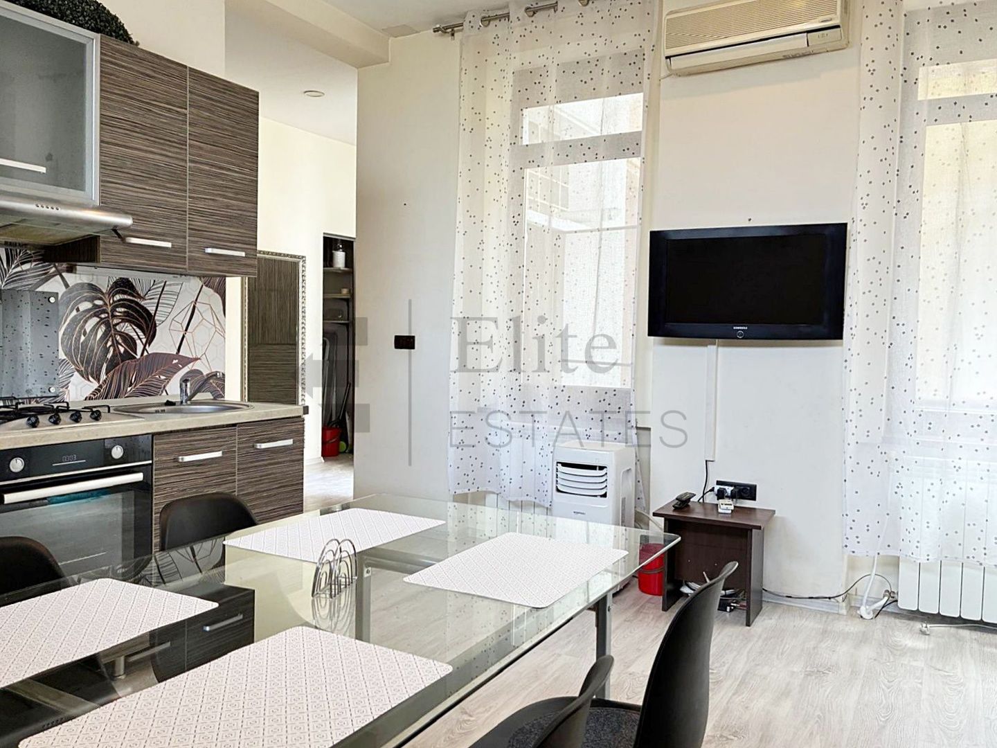 Apartament central cu 3 camere in Oradea - Poză 7