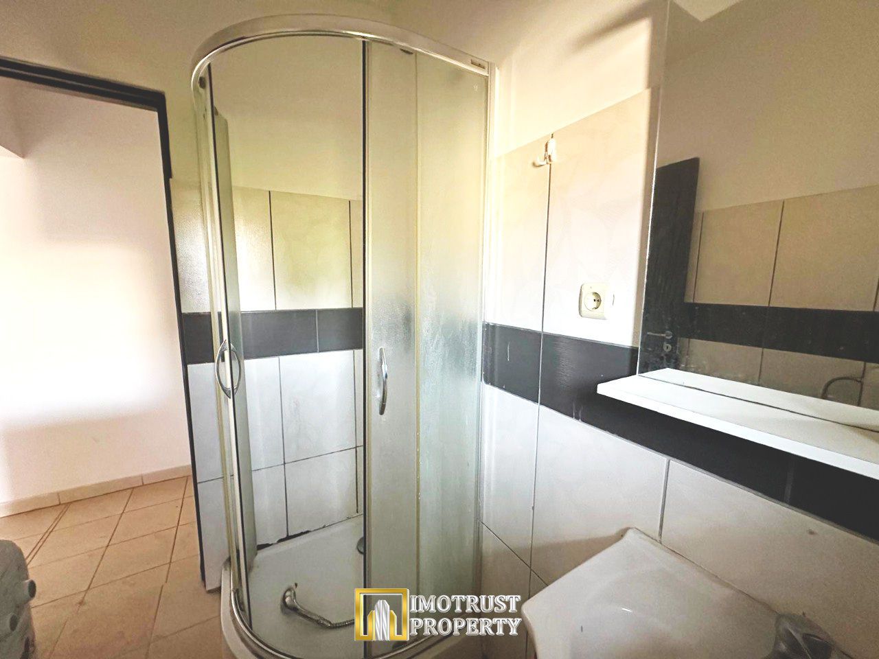 Vanzare apartament | Ultracentral | Etaj 1 | 23 mp utili - Poză 4