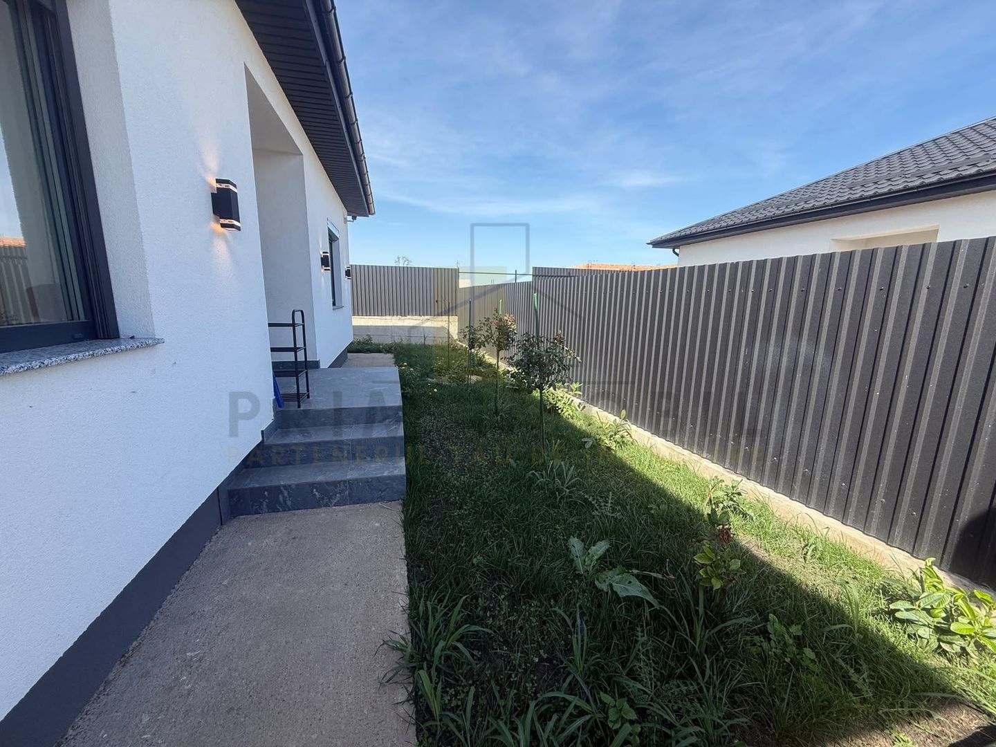 Casa 4 camere, 102 mp, teren 500 mp, fotovoltaice, Holboca - Poză 3