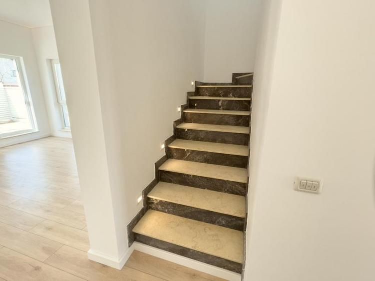 Casa Pipera -Tunari,4 camere +birou+ POD - Poză 6