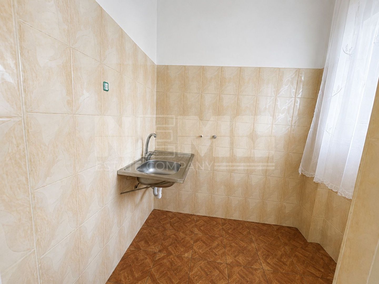 APARTAMENT 1 CAMERA| LOCAȚIE EXCELENTĂ | ETAJ 3 | RADAUTI - Poză 4