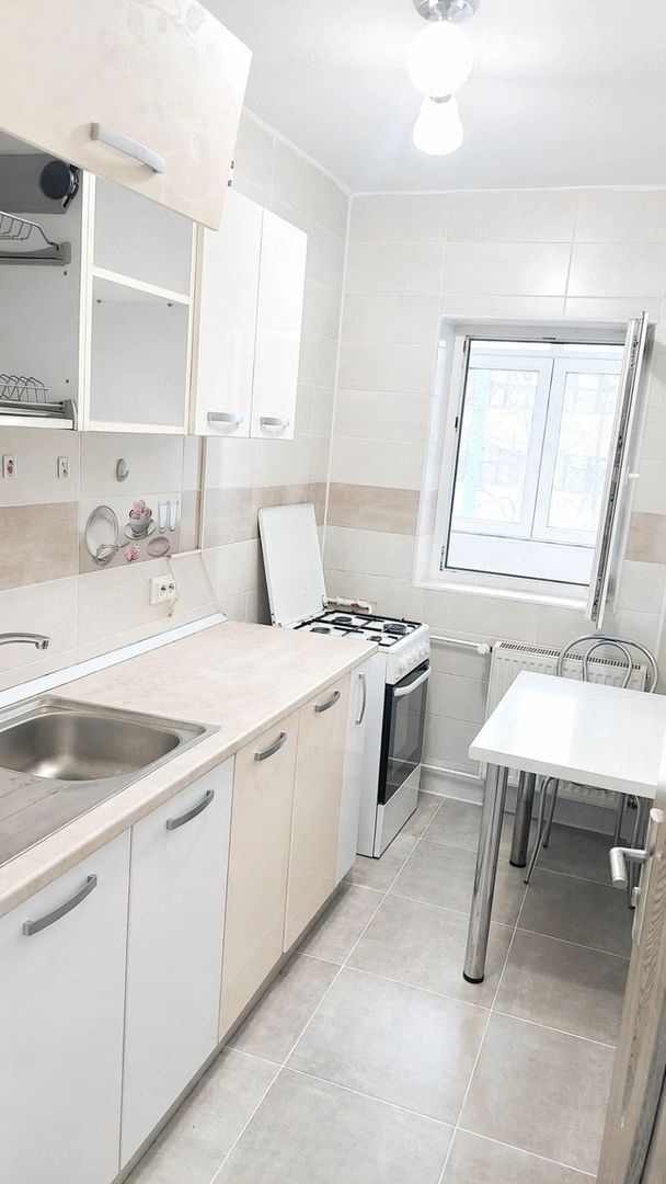 GARSONIERA- DRUMUL TABEREI, BUCATARIE INCHISA, METROU 10 MINUTE - Poză 1