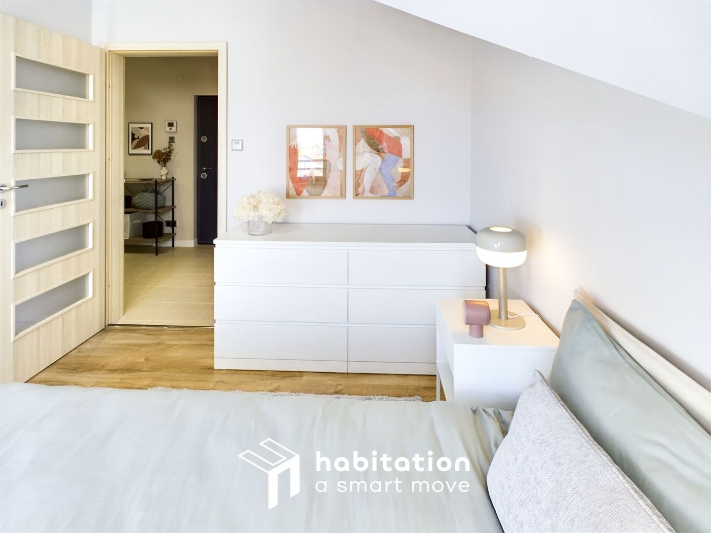 Apartament 2 camere, et 3- vis urban la cheie, zona Mircea Cel Bătrân - Poză 3