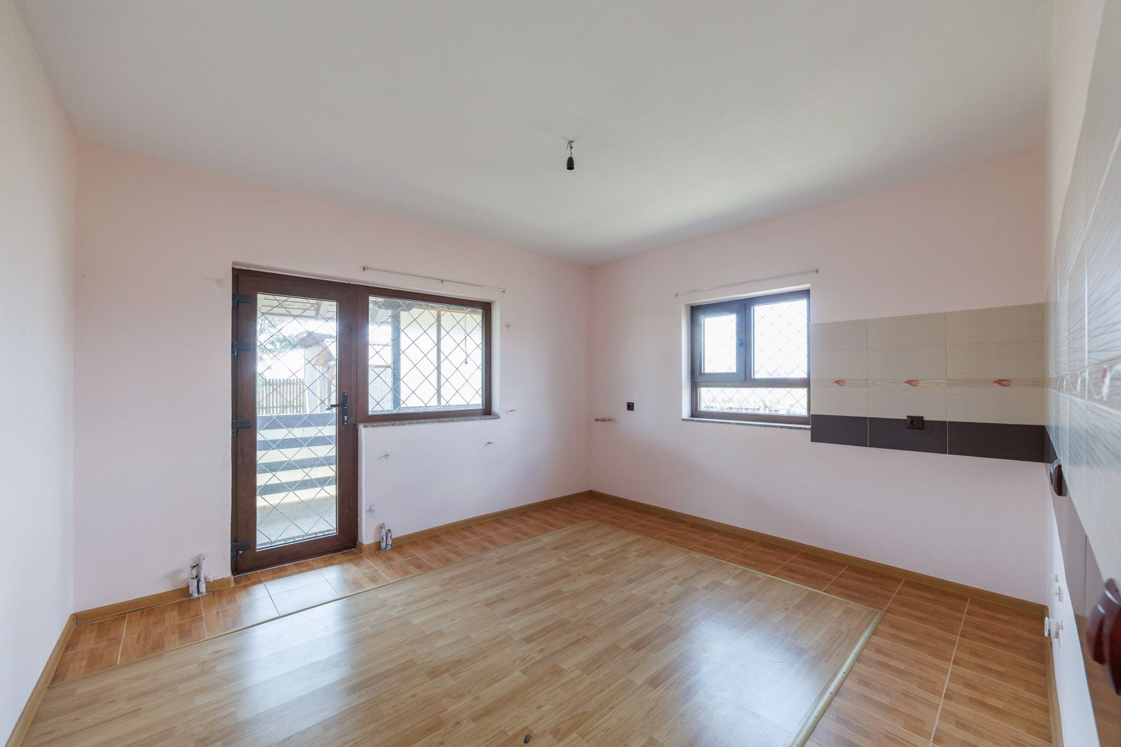 Casa P+M cu 6 camere si teren de 705 mp | Pitesti – Strada Zborului - Poză 21