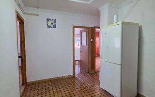 Apartament 3 camere | Centrala proprie | Proiect lift aprobat - Poză 3