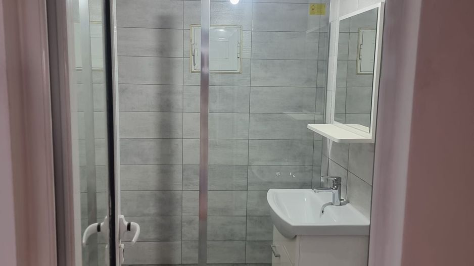 Sagului | 3 camere| Decomandat | Centrala Proprie. - Poză 1