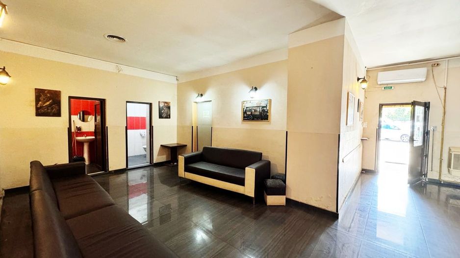 Spațiu Comercial în Boul Roșu,. Ideal pentru Fast Food și Cafenea! - Poză 3