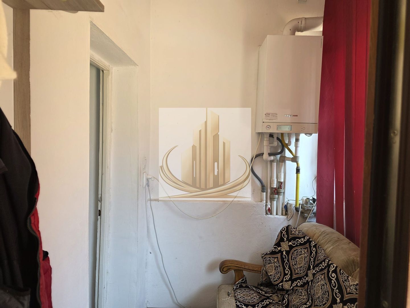 Casa de vanzare Aradului - Poză 2