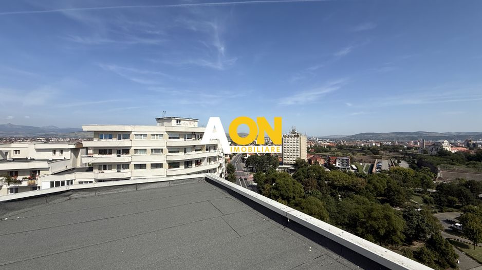 De vanzare apartament 2 camere, vedere superba Cetatea Alba Carolina - Poză 13