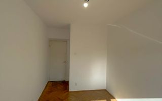 Apartament 4 camere decomandat - zona Galata - Poză 3