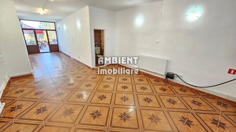 DE INCHIRIAT - Spatíu comercial 50 mp, zona CRUCEA GĂRII - Poză 2