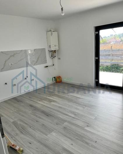 Casă de vânzare cu 4 camere în comuna Ciurea, cartier Chihan - Poză 6