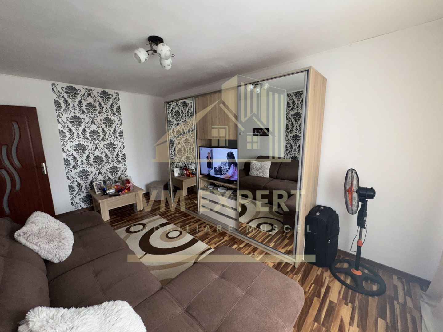 APARTAMENT 3 CAMERE ETAJ 4 VISOI - Poză 14
