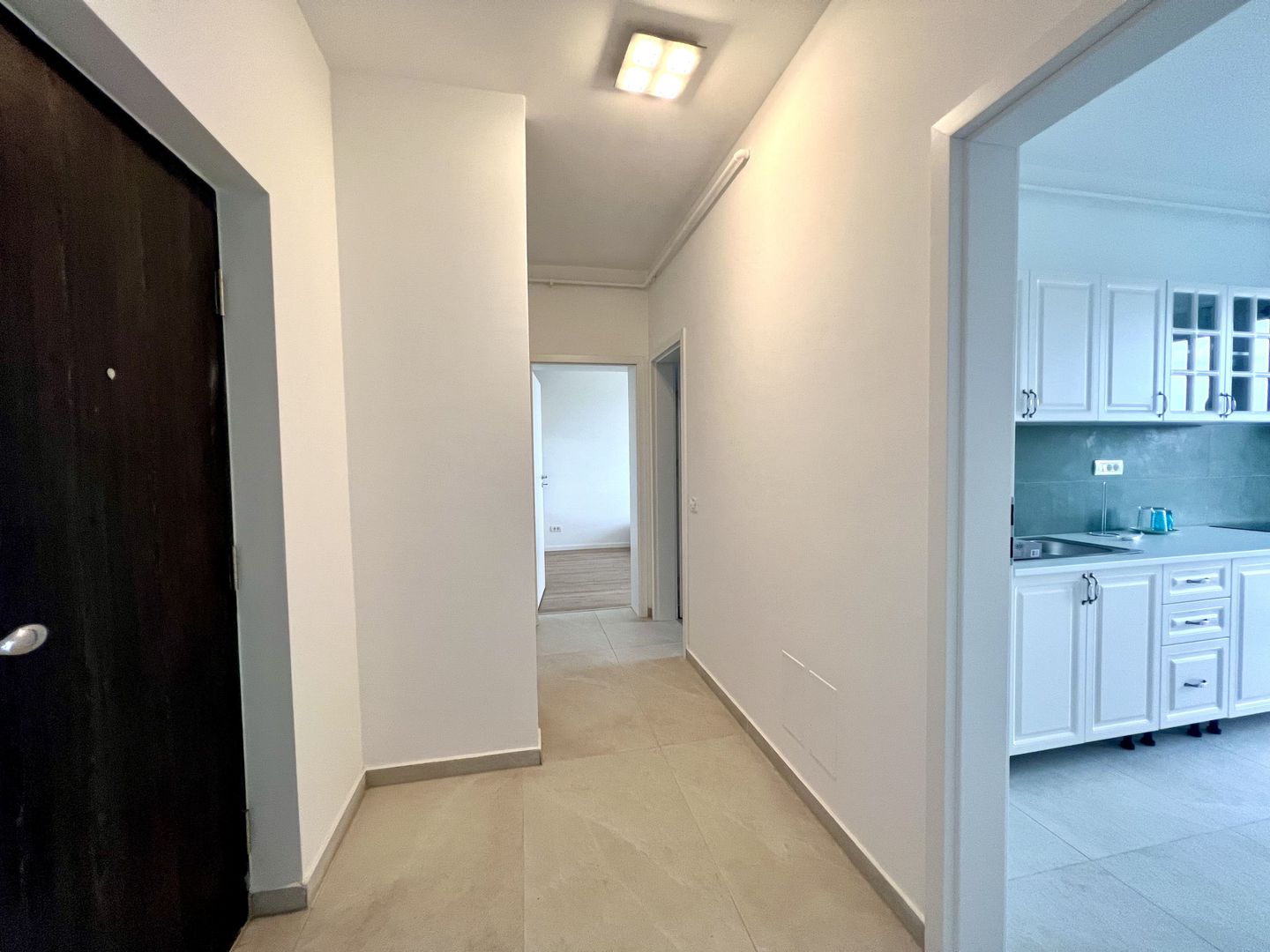 APARTAMENT CU TERASA LA PRIMA INCHIRIERE - Poză 5