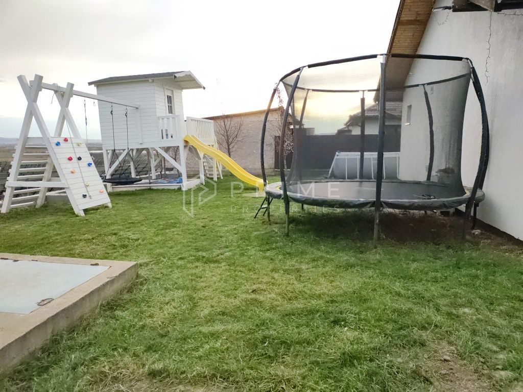 Casă superbă, pe un singur nivel – complet mobilată și utilată – Nazna - Poză 4