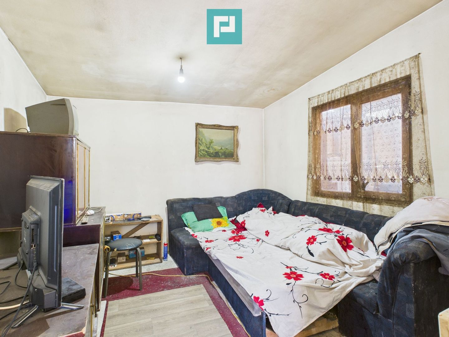 Casuță cu priveliște panoramică spre Cetatea Șiria - Poză 14